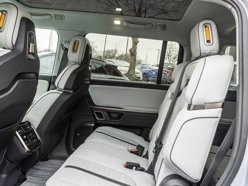 Used 2024 Rivian R1S Adventure image 32