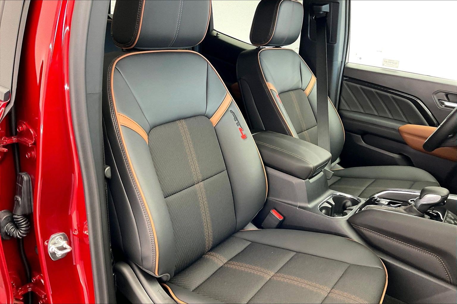 New 2026 GMC Canyon AT4 AWD/4WD image 9