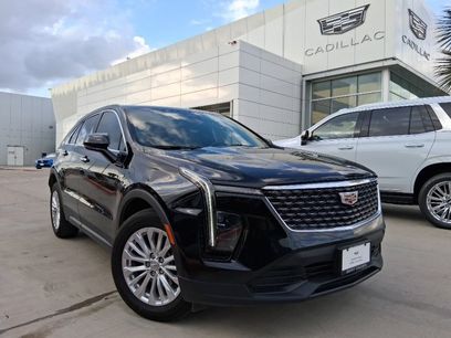 Used 2024 Cadillac XT4 Luxury w/ LPO, Floor Liner Package