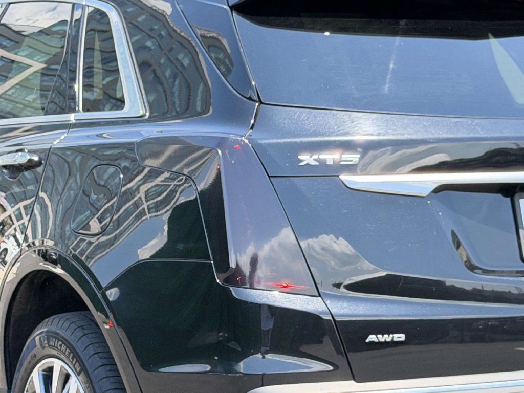Used 2019 Cadillac XT5 Luxury AWD/4WD image 13