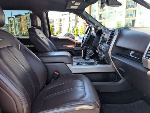 Used 2015 Ford F150 Platinum w/ Equipment Group 701A Luxury AWD/4WD image 38