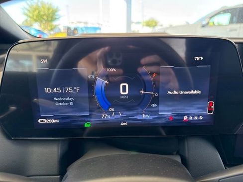 New 2026 Chevrolet Equinox EV RS image 15