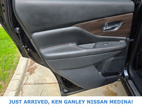 Used 2023 Nissan Murano Platinum w/ Cargo Package AWD/4WD image 17