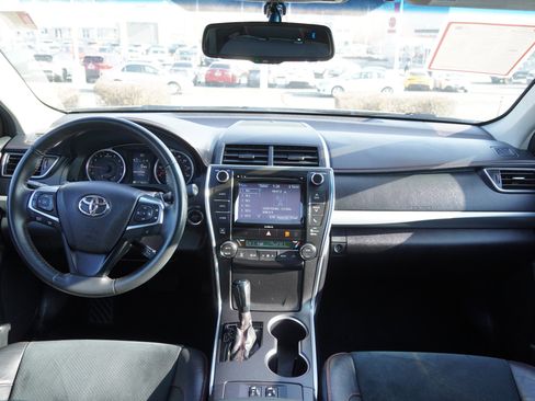 Certified 2017 Toyota Camry XSE image 28