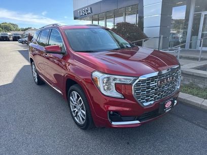 Used 2024 GMC Terrain Denali w/ Denali Premium Package