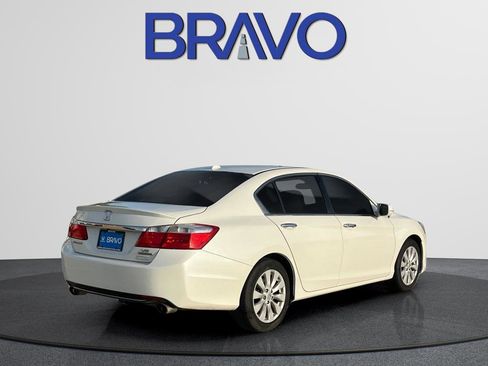 Used 2014 Honda Accord Touring image 6