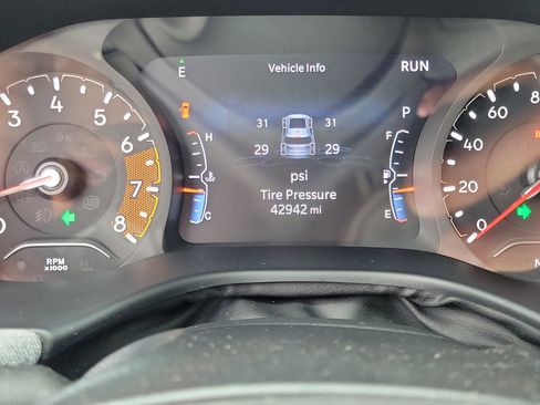 Used 2023 Jeep Compass Latitude AWD/4WD image 25