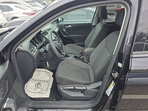Used 2018 Volkswagen Tiguan S FWD image 6