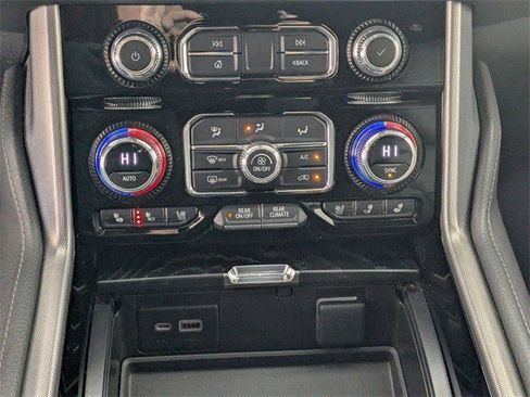 Certified 2023 GMC Yukon XL Denali image 28