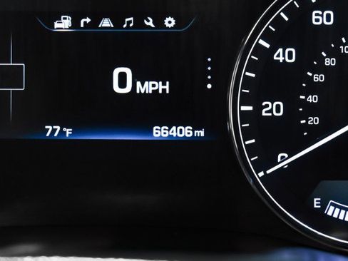 Used 2017 Genesis G80 3.8 image 18