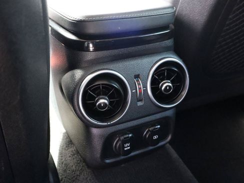 Used 2018 Kia Stinger Premium RWD image 28