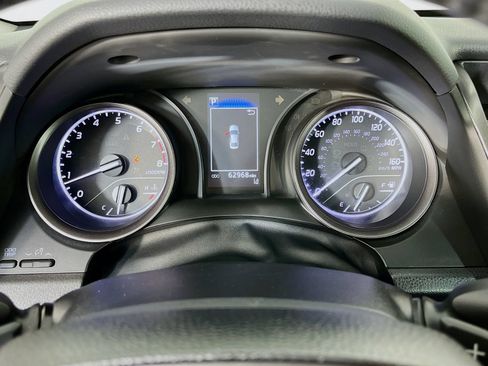Used 2022 Toyota Camry SE FWD image 17