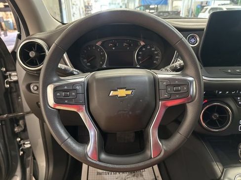 Used 2023 Chevrolet Blazer LT w/ Convenience Package FWD image 16