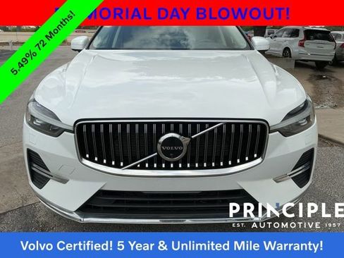 Certified 2023 Volvo XC60 B5 Plus w/ Climate Package AWD/4WD image 3