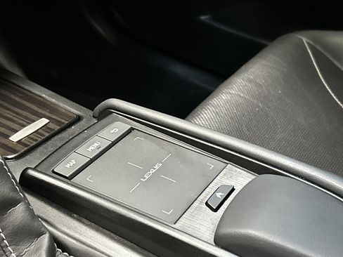 Used 2019 Lexus ES 350 w/ Accessory Package FWD image 29