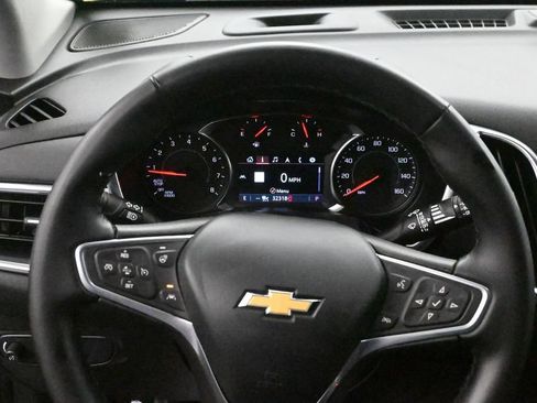 Used 2023 Chevrolet Equinox LT AWD/4WD image 9