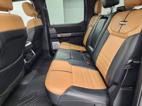 Used 2022 Ford F150 Platinum AWD/4WD image 9