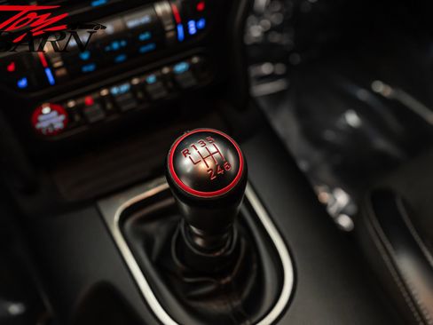 Used 2016 Ford Mustang Shelby GT350 w/ Technology Package image 37