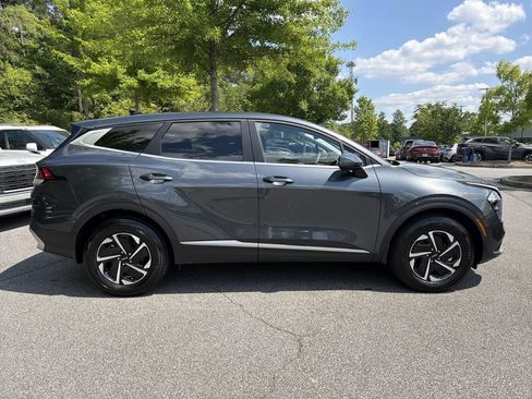 Used 2023 Kia Sportage LX AWD/4WD image 8