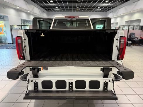 Used 2025 GMC Sierra 2500 Denali w/ Max Trailering Package AWD/4WD image 11
