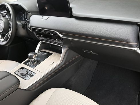 Certified 2025 MAZDA CX-90 3.3 Turbo w/ Preferred Package image 21