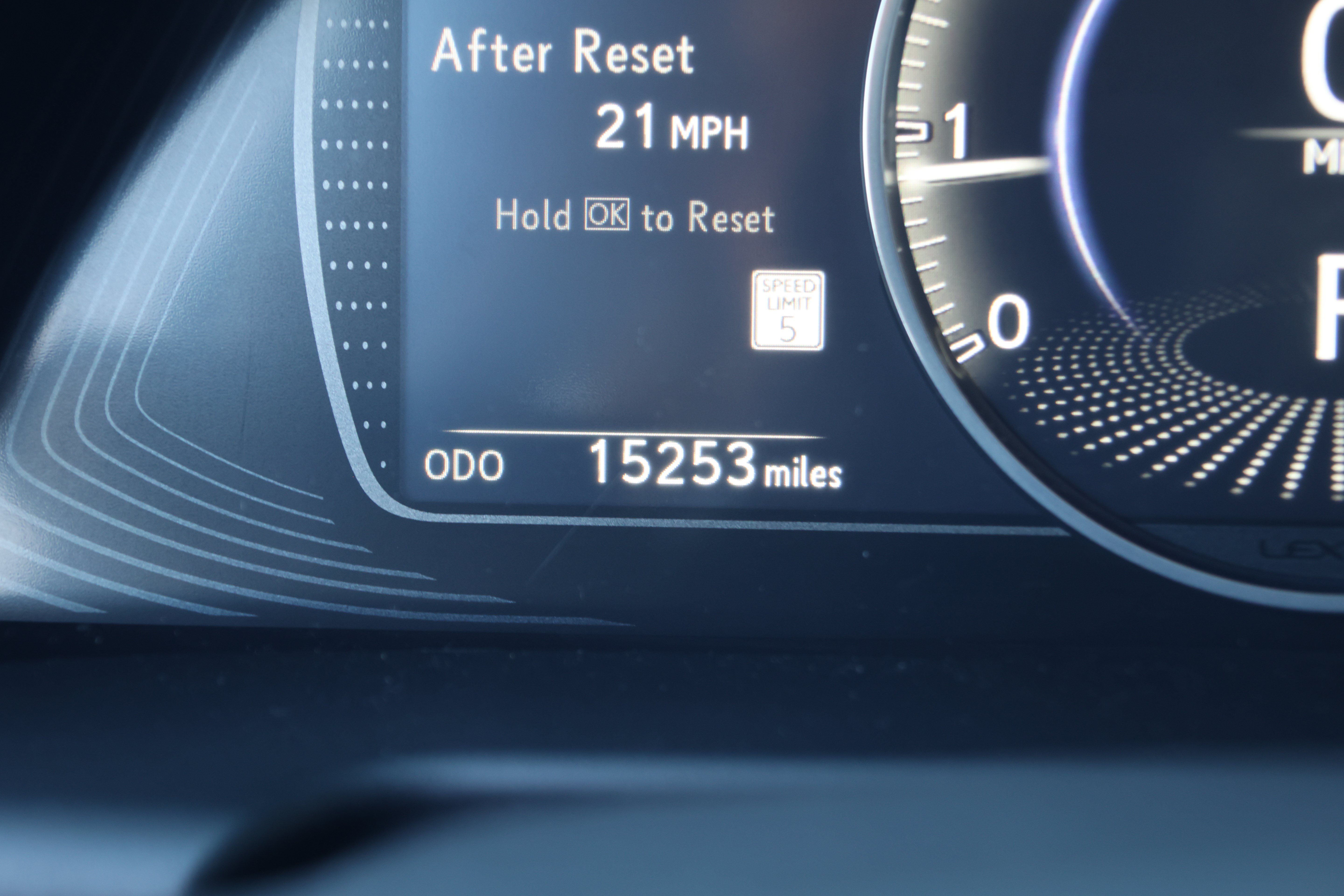 Used 2025 Lexus ES 350 w/ Accessory Package (Z2) FWD image 16