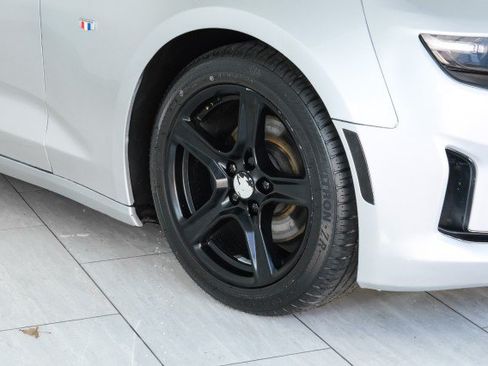 Used 2019 Chevrolet Camaro LT RWD image 44