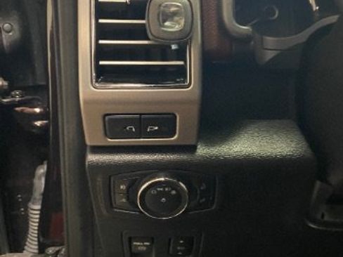 Used 2019 Ford F150 Platinum w/ Equipment Group 701A Luxury RWD image 19