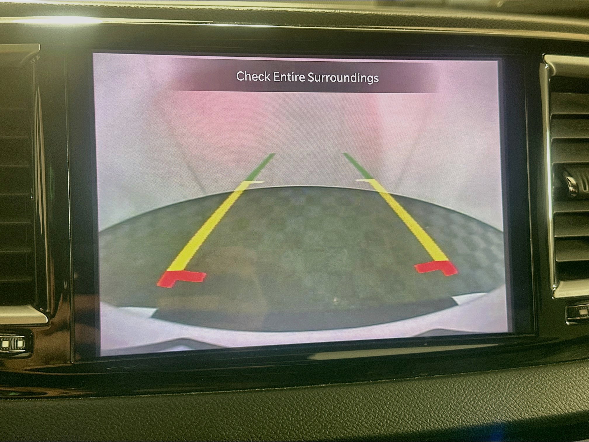 Used 2023 Chrysler Pacifica Touring-L FWD image 22
