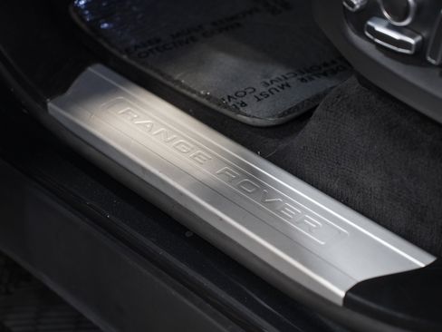 Used 2018 Land Rover Range Rover Sport SVR image 29