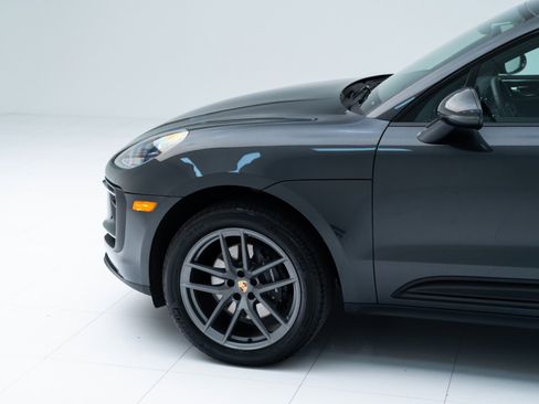 Certified 2026 Porsche Macan AWD/4WD image 11