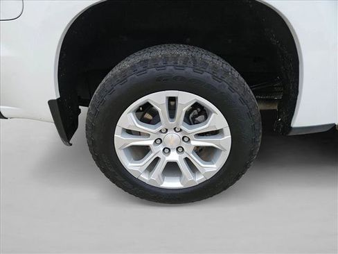 Used 2024 Chevrolet Silverado 1500 LTZ image 9