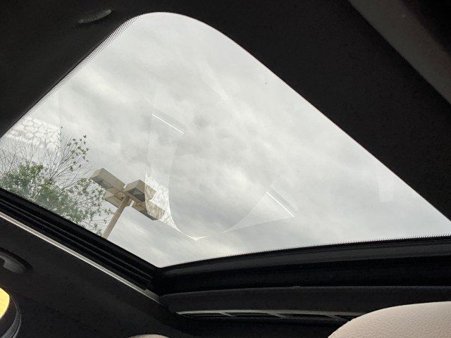 Used 2018 Mercedes-Benz E 300 4MATIC image 21