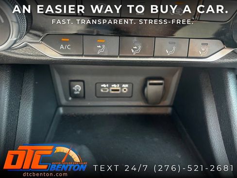 Used 2024 Nissan Sentra SV FWD image 20