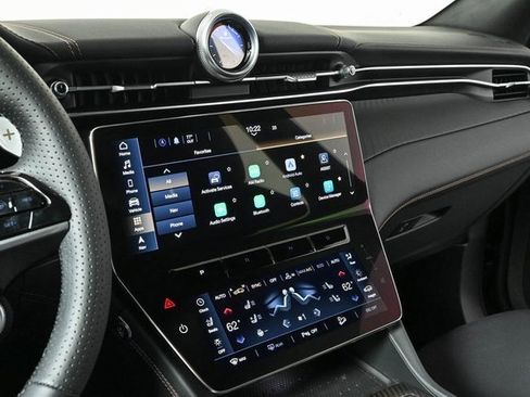 New 2025 Maserati Grecale Folgore image 13