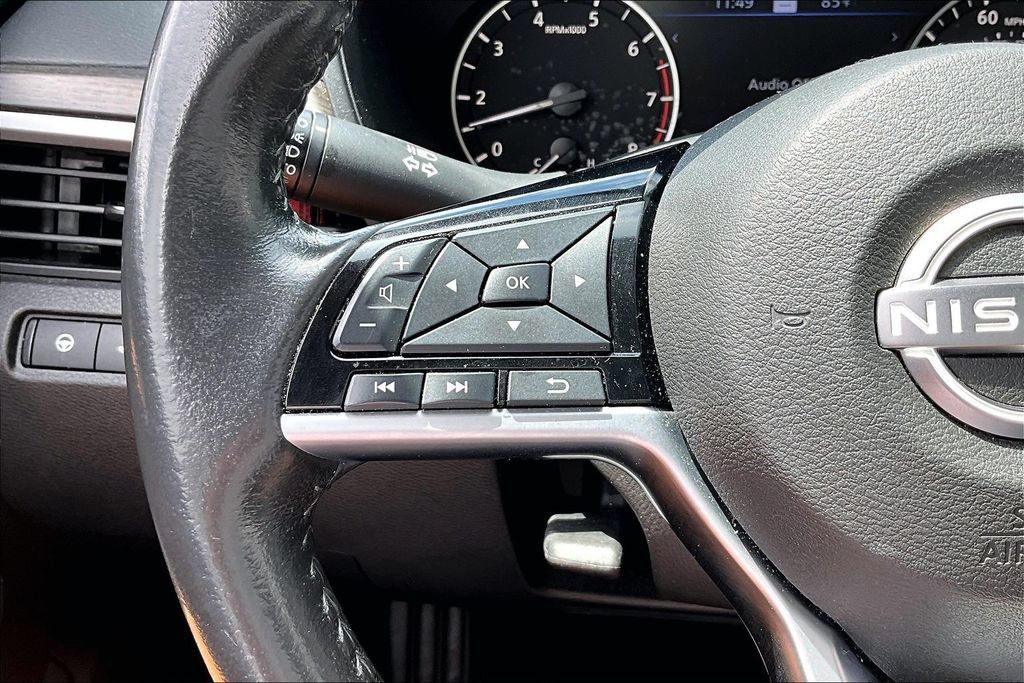 Used 2024 Nissan Altima 2.5 SV w/ SV Premium Package FWD image 10