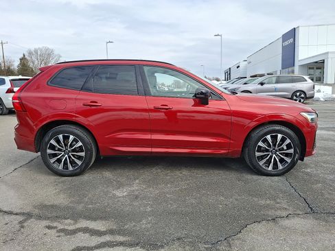 Certified 2023 Volvo XC60 B5 Plus w/ Climate Package image 7