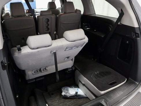 Used 2024 Honda Odyssey EX-L image 12