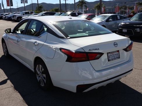 Certified 2025 Nissan Altima 2.5 S image 6