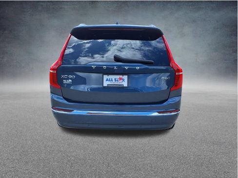Certified 2023 Volvo XC90 B6 Plus w/ Protection Package AWD/4WD image 7