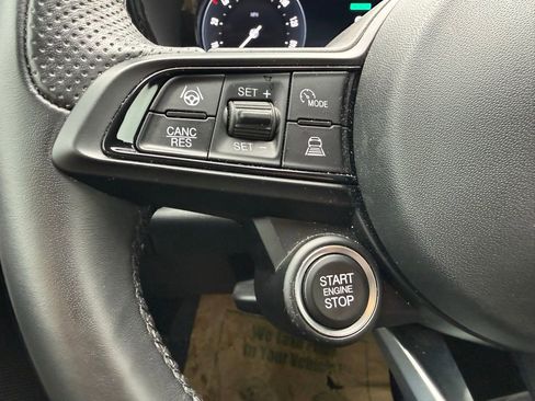 Used 2024 Alfa Romeo Tonale Ti image 13