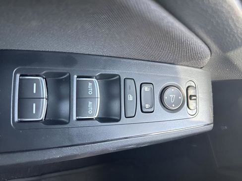 Used 2025 Honda Civic Sport image 36