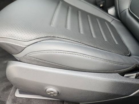 New 2026 Mercedes-Benz GLC 300 4MATIC image 9