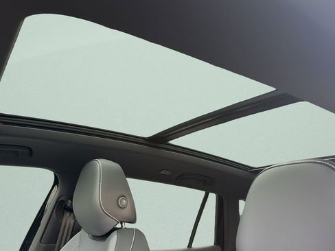 New 2026 Volkswagen Tiguan SE R-Line FWD image 15