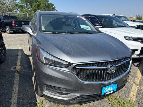 Used 2019 Buick Enclave Premium AWD/4WD image 3
