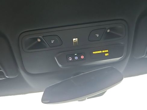 Used 2019 Chevrolet Camaro ZL1 image 19