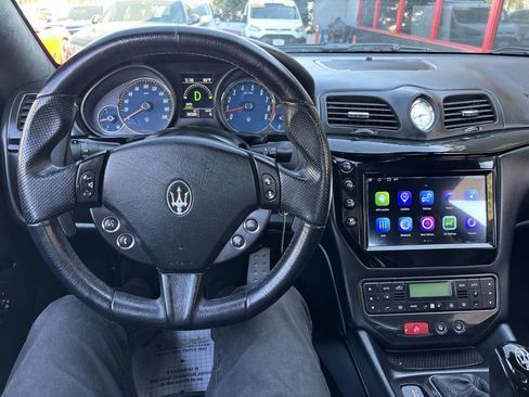 Used 2013 Maserati GranTurismo Sport image 11