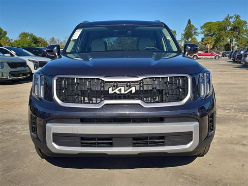 New 2025 Kia Telluride EX image 3