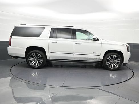 Used 2020 GMC Yukon XL Denali w/ Denali Ultimate Package RWD image 7