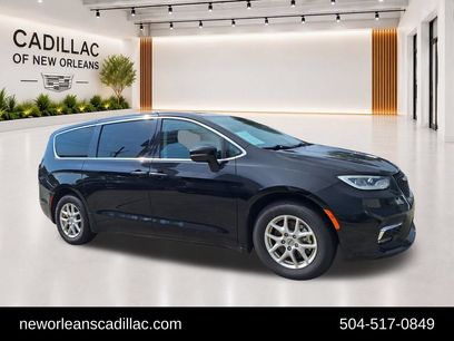 Used 2024 Chrysler Pacifica Touring-L